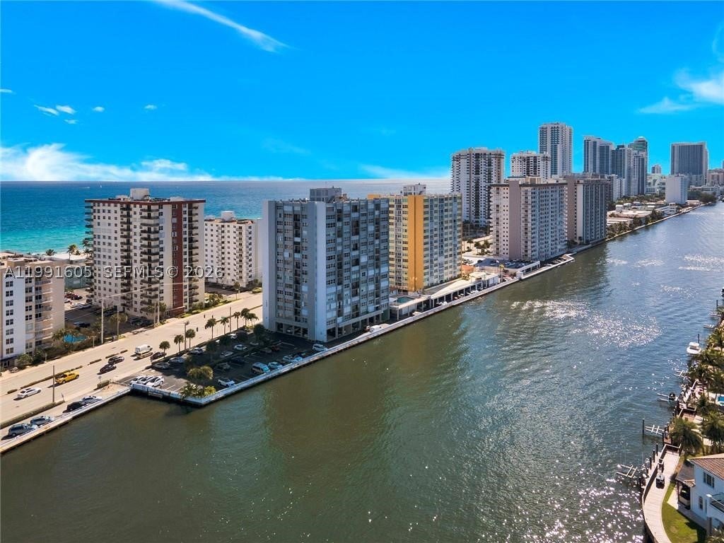 1400 S Ocean Dr 1004