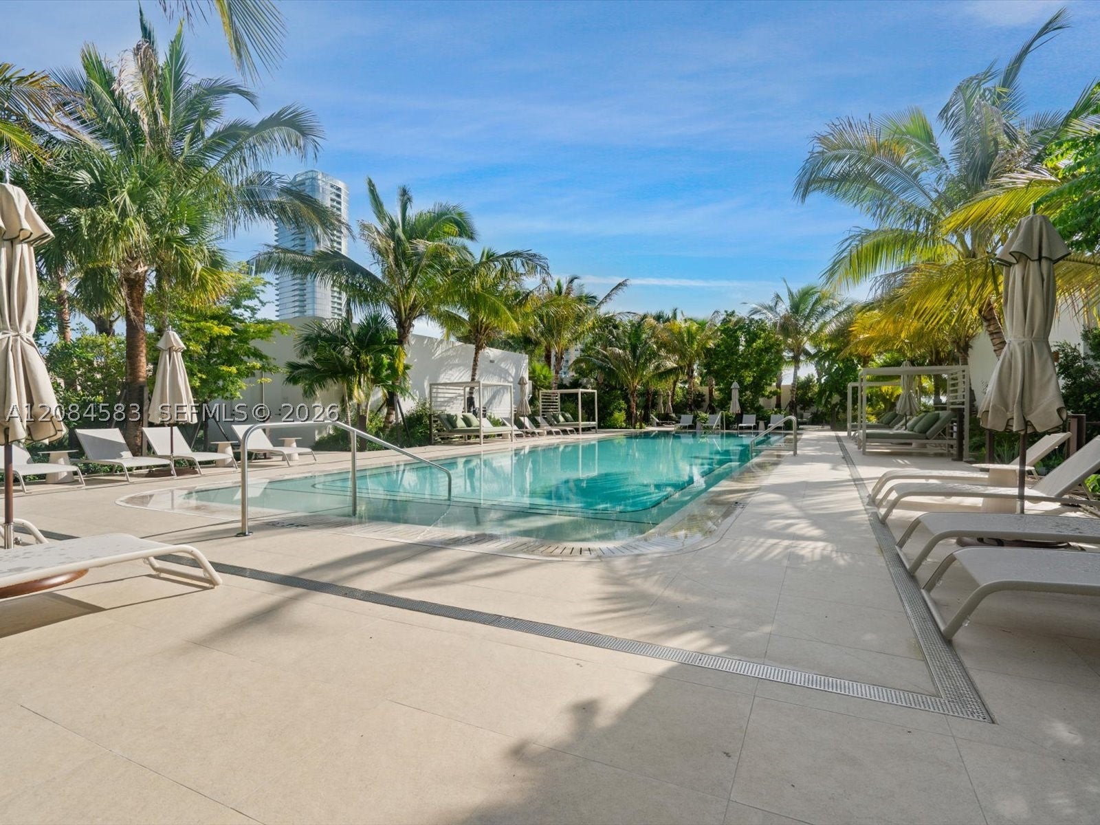 2200 Brickell Avenue 402