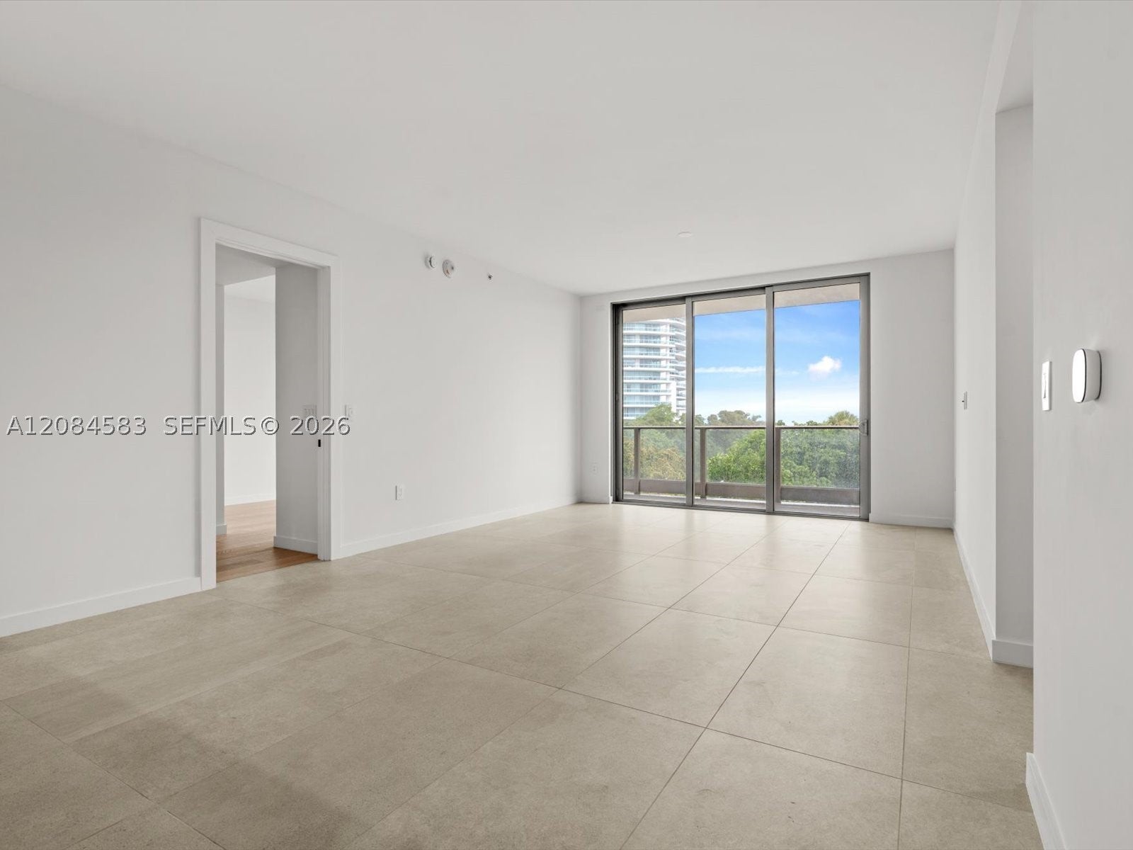 2200 Brickell Avenue 402
