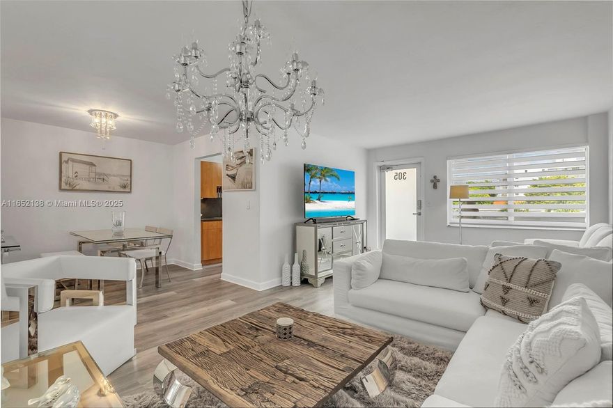 Prime Prime Location! This modern 1-bedroom condo is perfectly situated in the heart of South Beach. The owners have meticulously chosen every detail in the decor and finishes. You'll be just steps away from the ocean, shops, restaurants, and the iconic Lincoln Road. If you're seeking the ultimate South Beach lifestyle, this condo is a must-see!  
**Note: The building has been updated with impact windows and doors, modern lobby and fresh paint throughout.