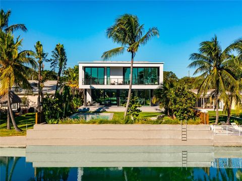 1230 Cleveland Rd Miami Beach FL 33141