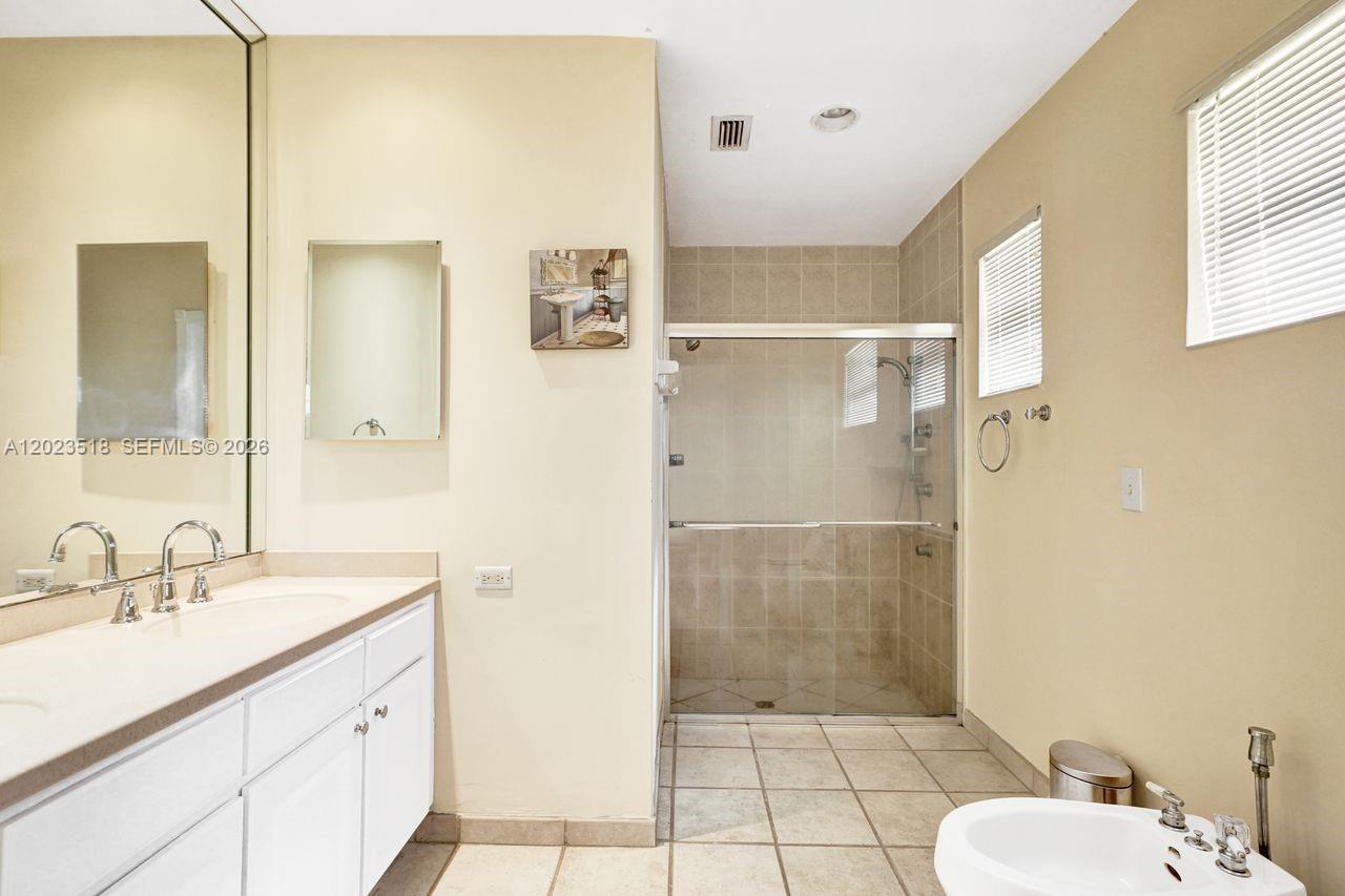 KENDALL POINT 2ND ADDN - Residential