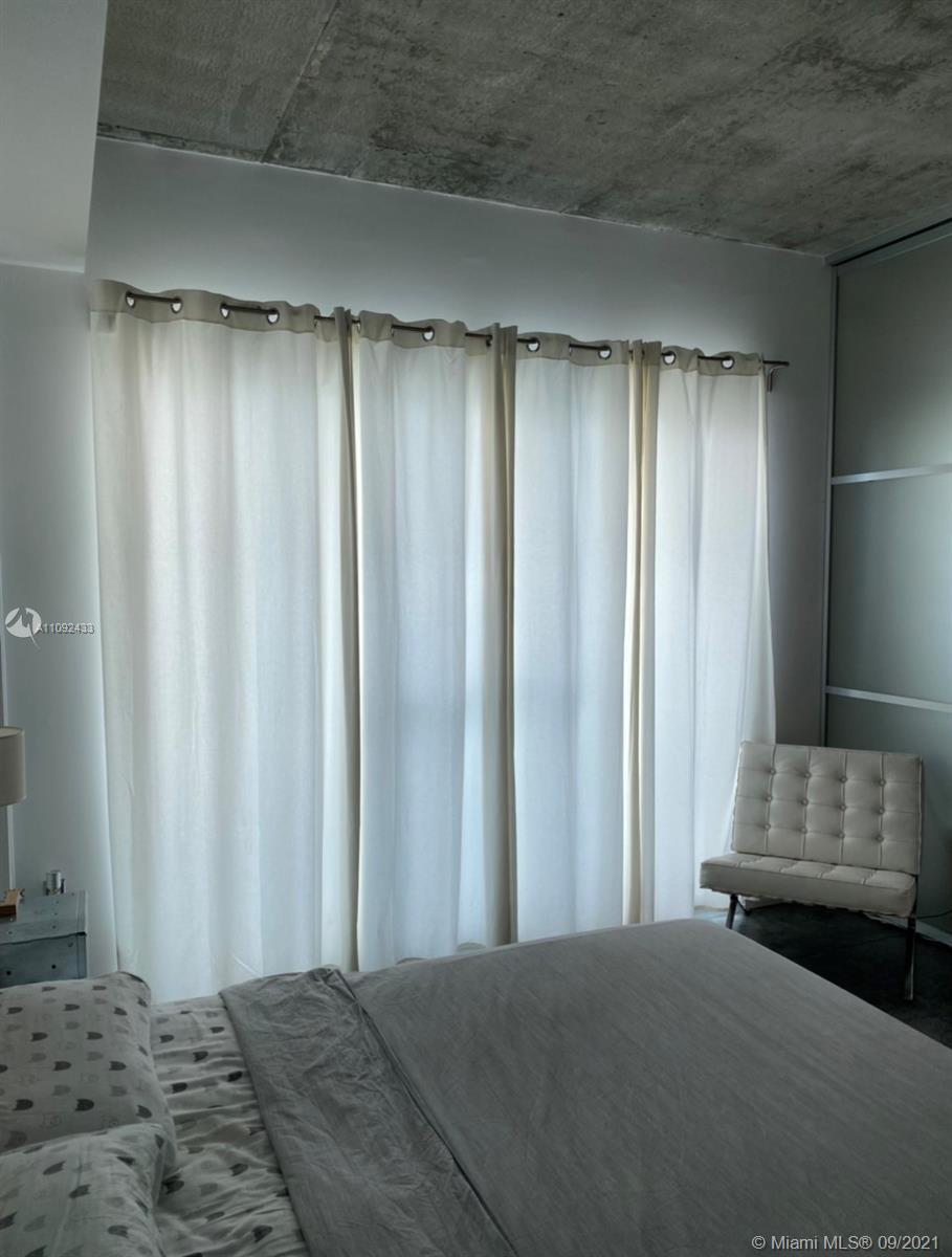 THE LOFT DOWNTOWN II COND - Residential