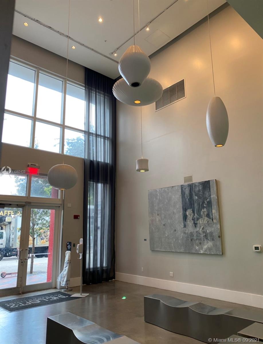 THE LOFT DOWNTOWN II COND - Residential