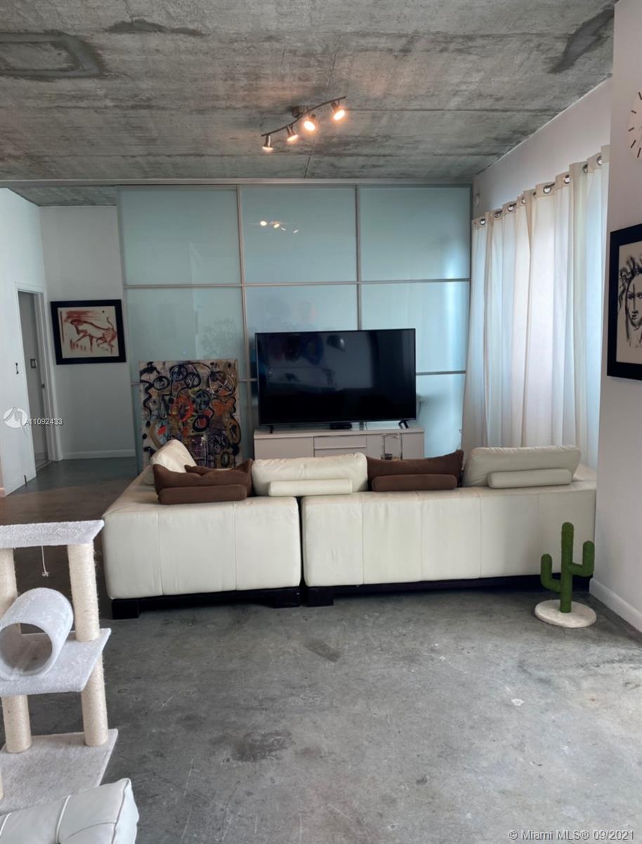 THE LOFT DOWNTOWN II COND - Residential