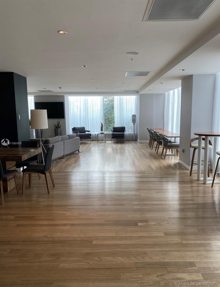 THE LOFT DOWNTOWN II COND - Residential