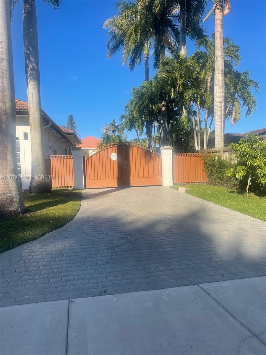 THE LANDINGS SEC 2 - Residential Lease