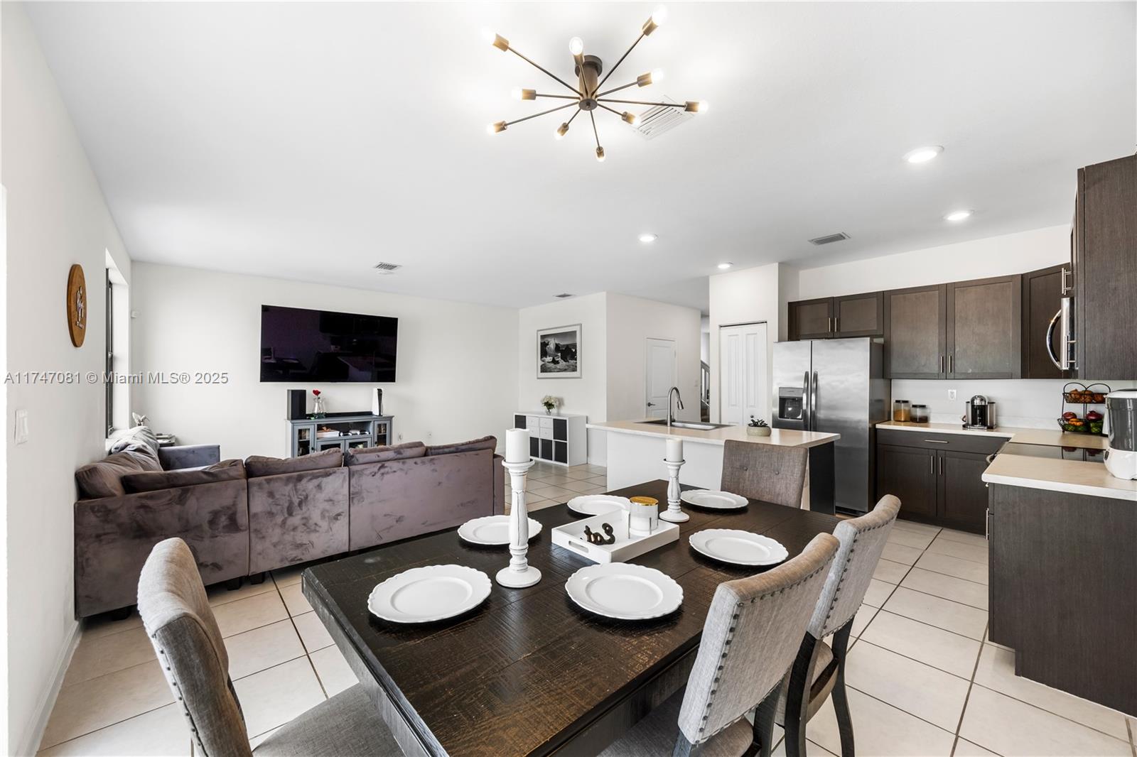 ENCLAVE SOUTH PHASE 2 - Residential