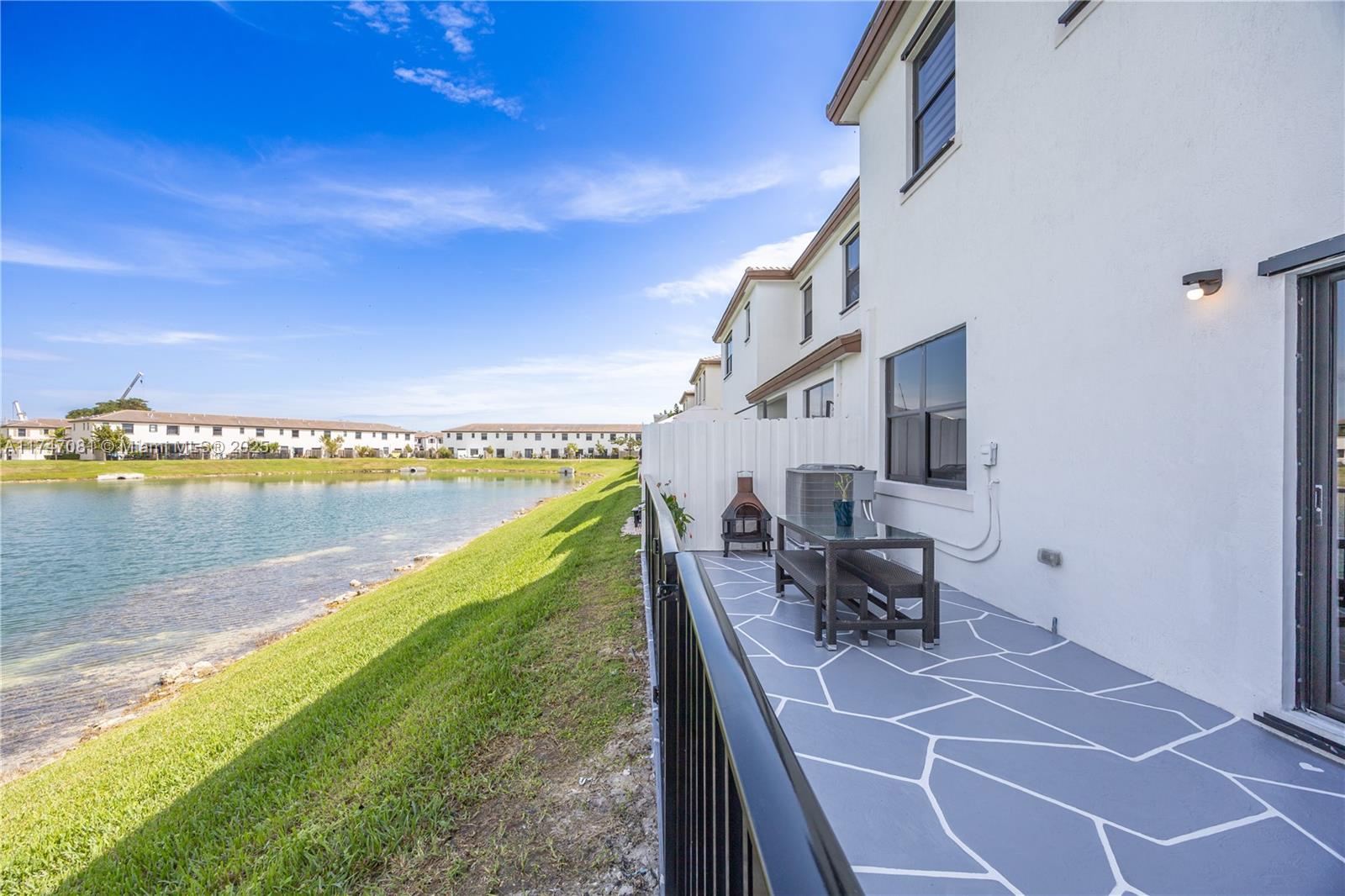 ENCLAVE SOUTH PHASE 2 - Residential