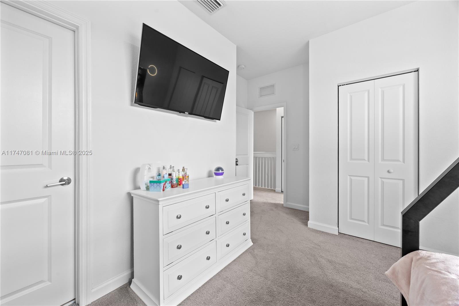 ENCLAVE SOUTH PHASE 2 - Residential