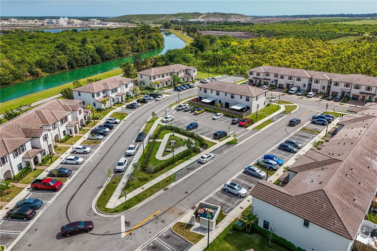 ENCLAVE SOUTH PHASE 2 - Residential