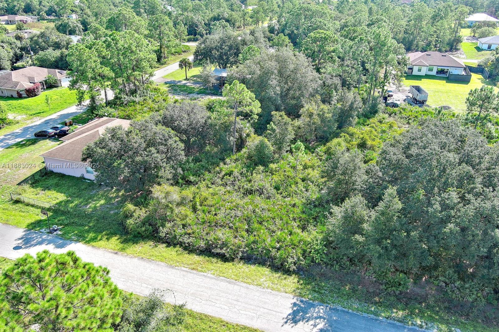 LEHIGH ACRES - Land