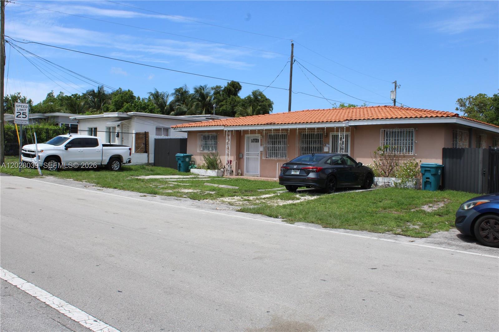 1040 NW 23rd Ct