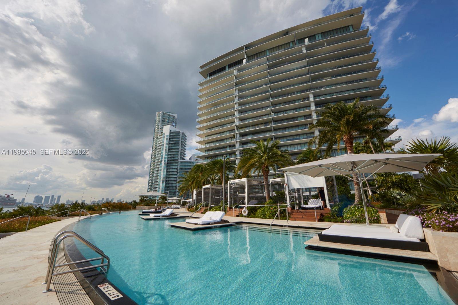 APOGEE CONDO - Residential