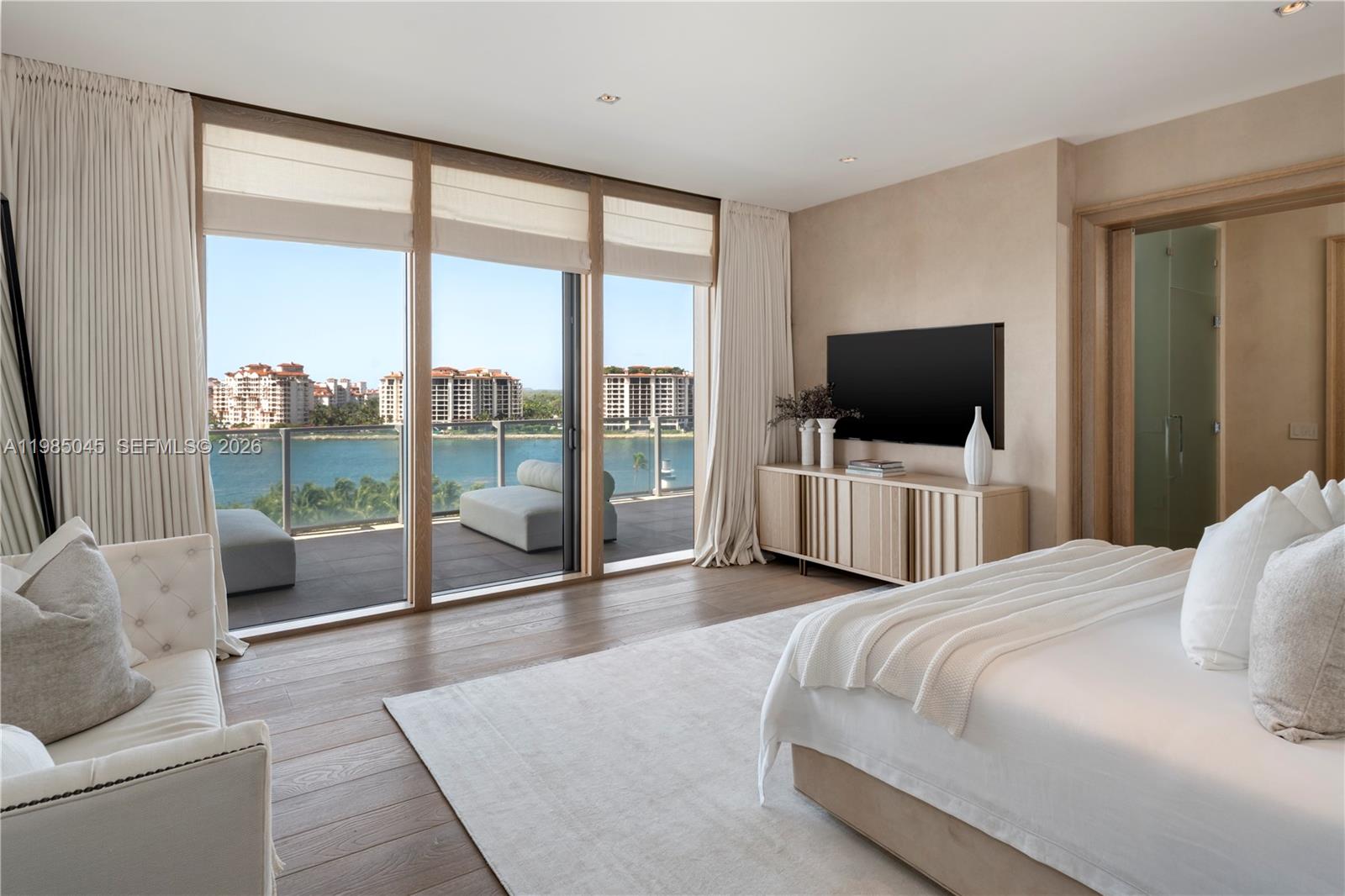 APOGEE CONDO - Residential