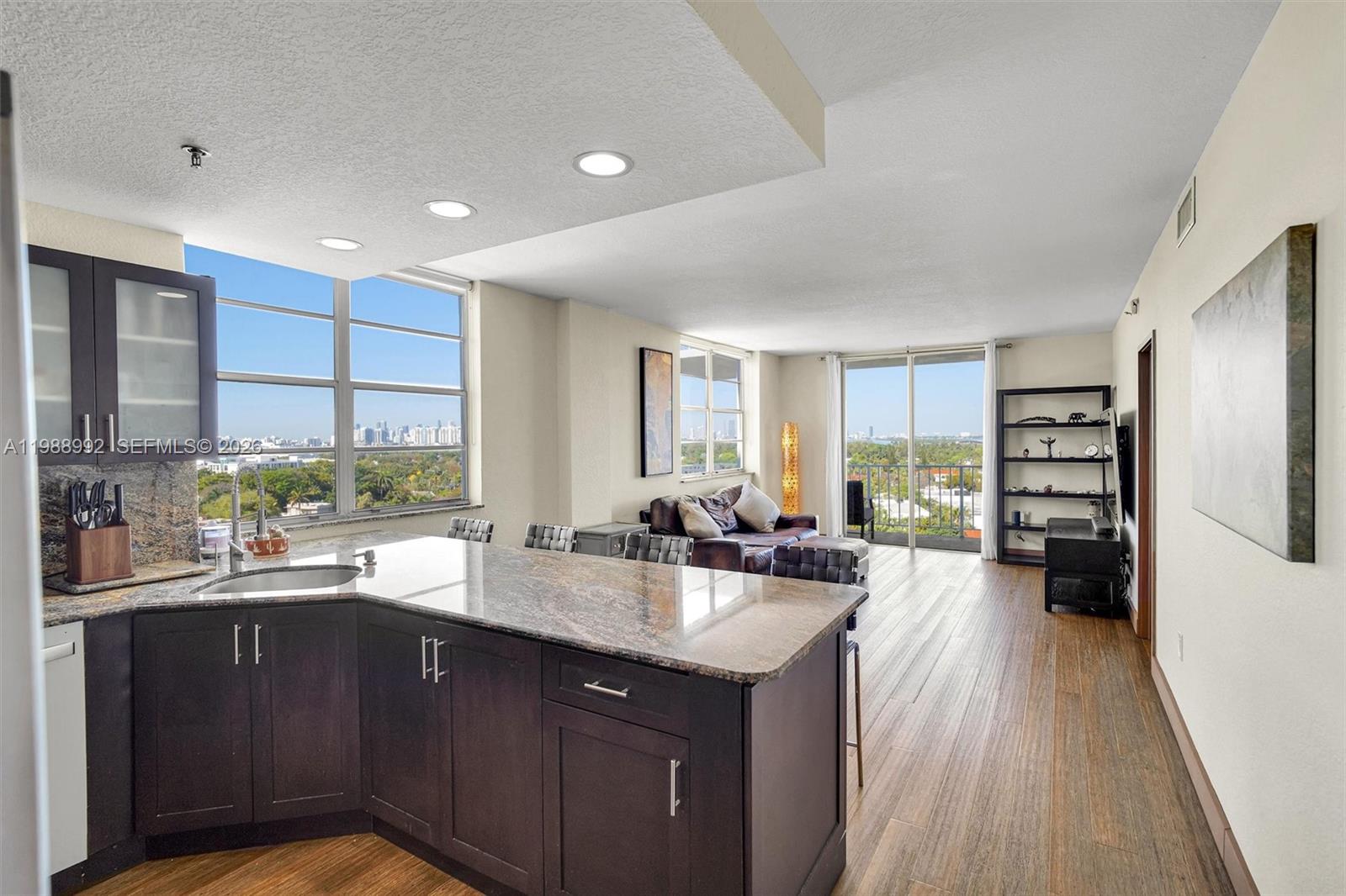 CLEARVIEW TOWERS CONDO - Residential