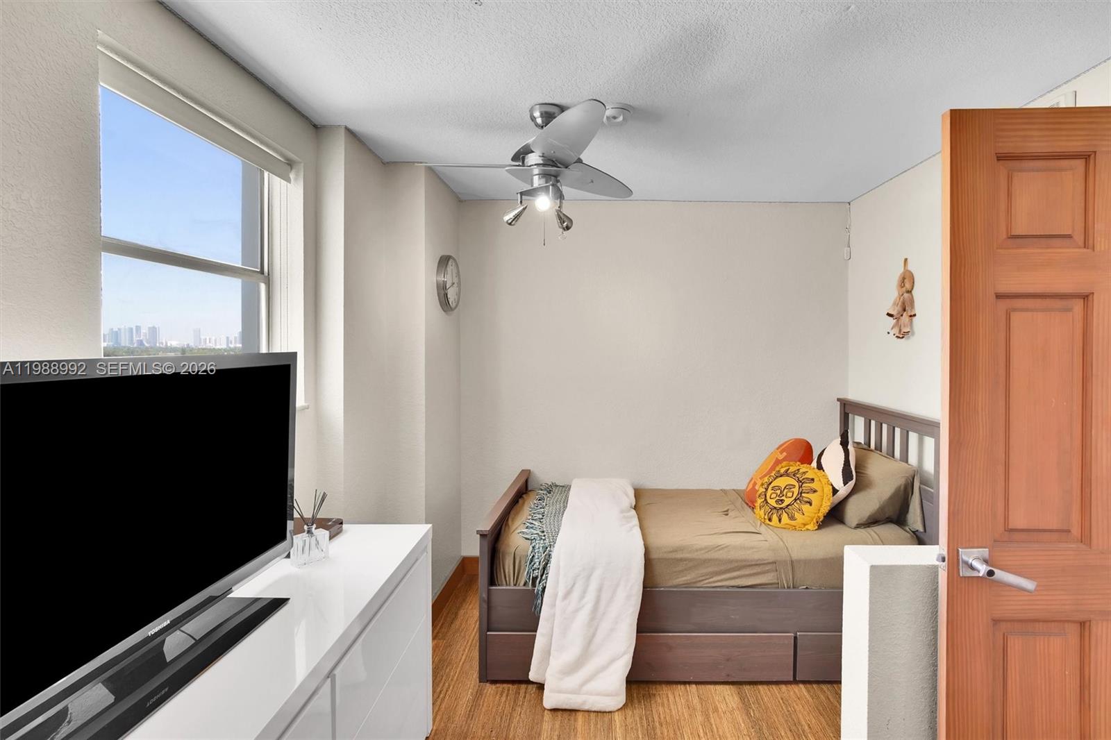 CLEARVIEW TOWERS CONDO - Residential