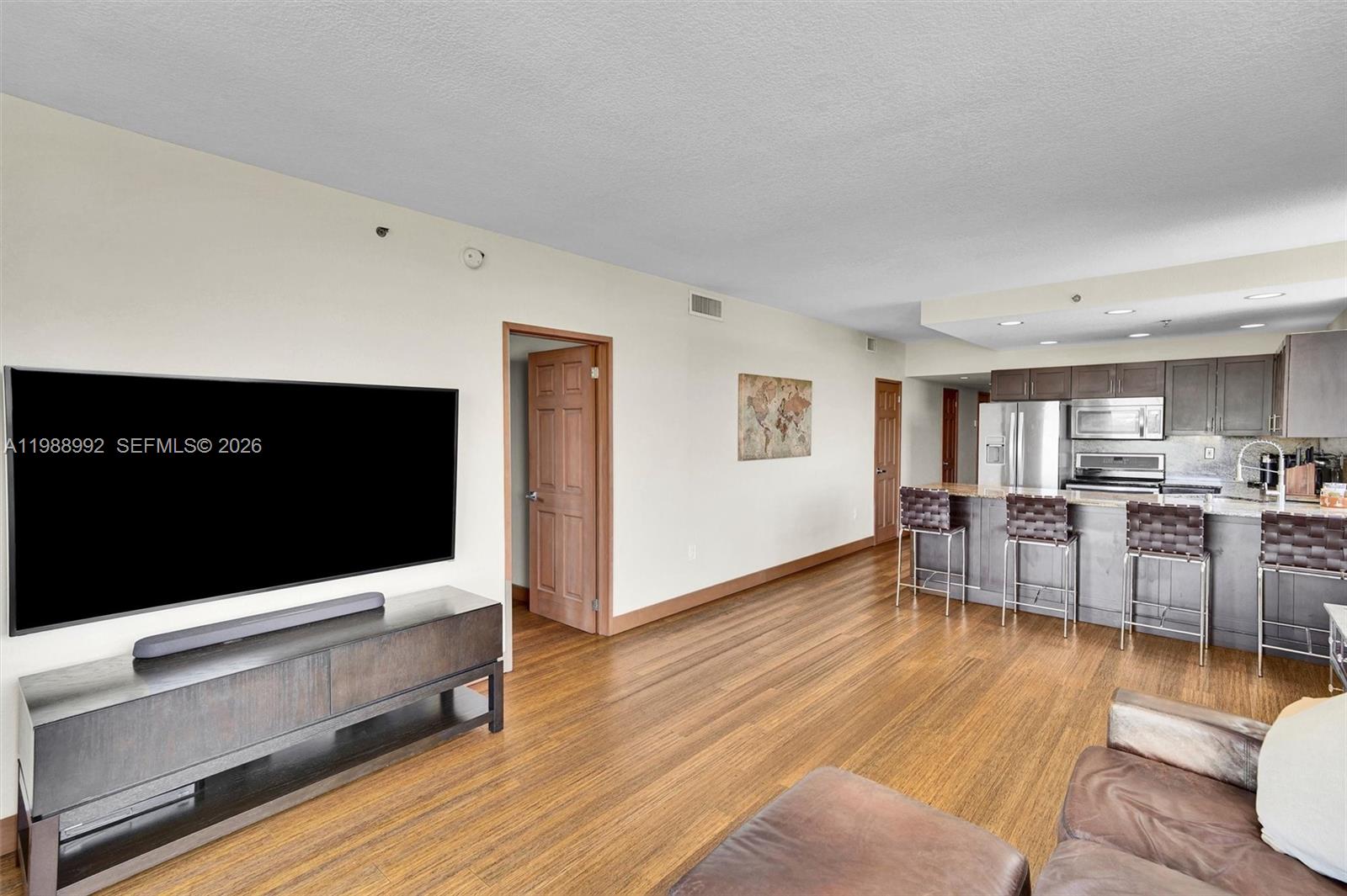 CLEARVIEW TOWERS CONDO - Residential