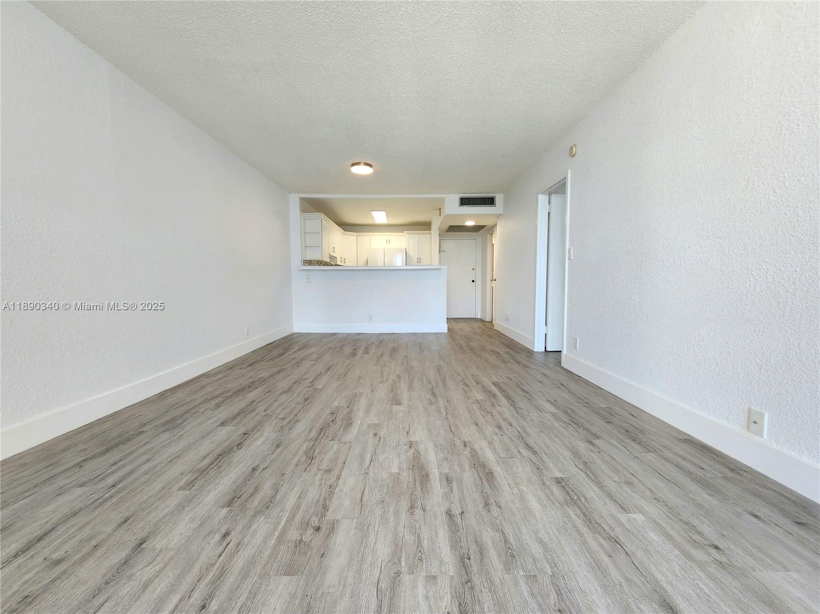 PARKER PLAZA CONDO ESTATE - Residential Lease