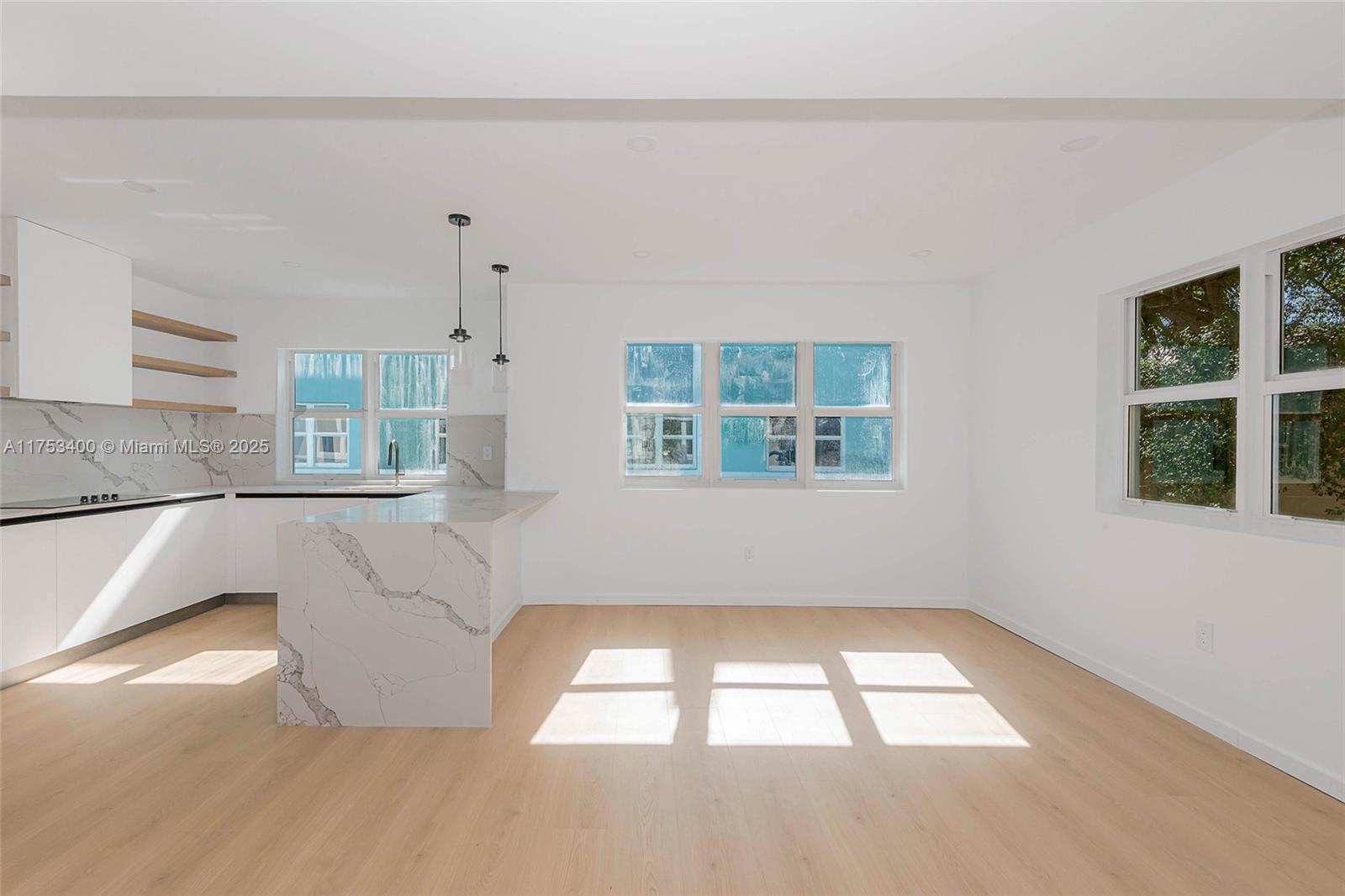 EVERGLADE LAND SALES CO - Residential Income