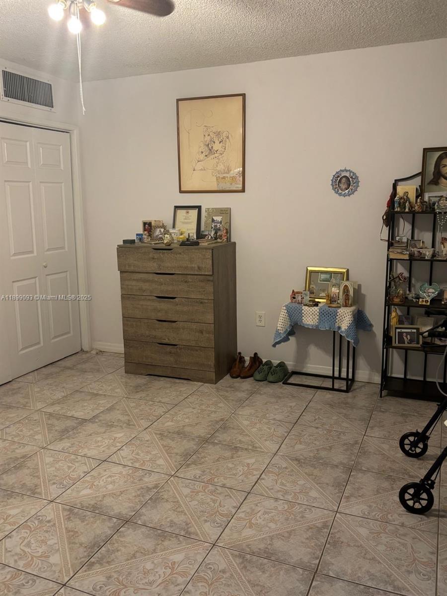 RO-MONT SOUTH CONDO G - Residential