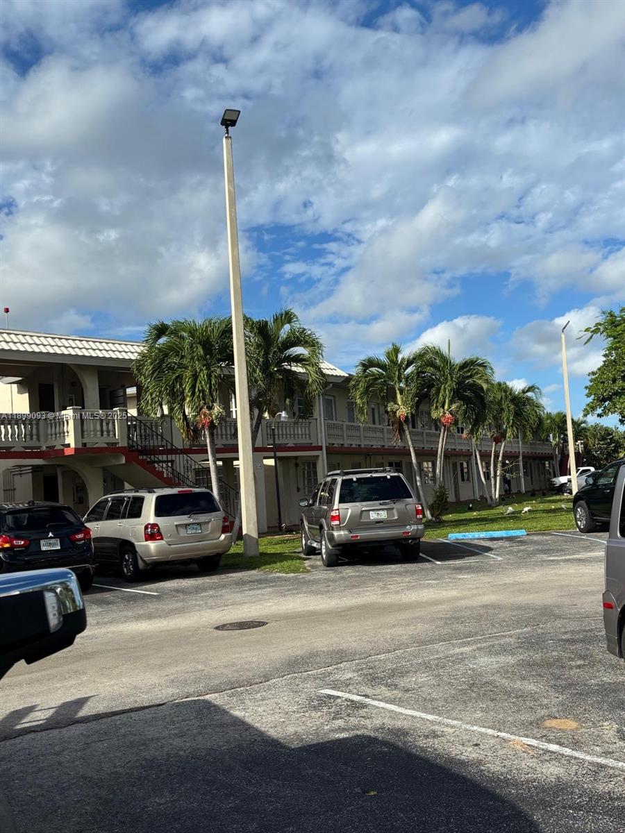 RO-MONT SOUTH CONDO G - Residential