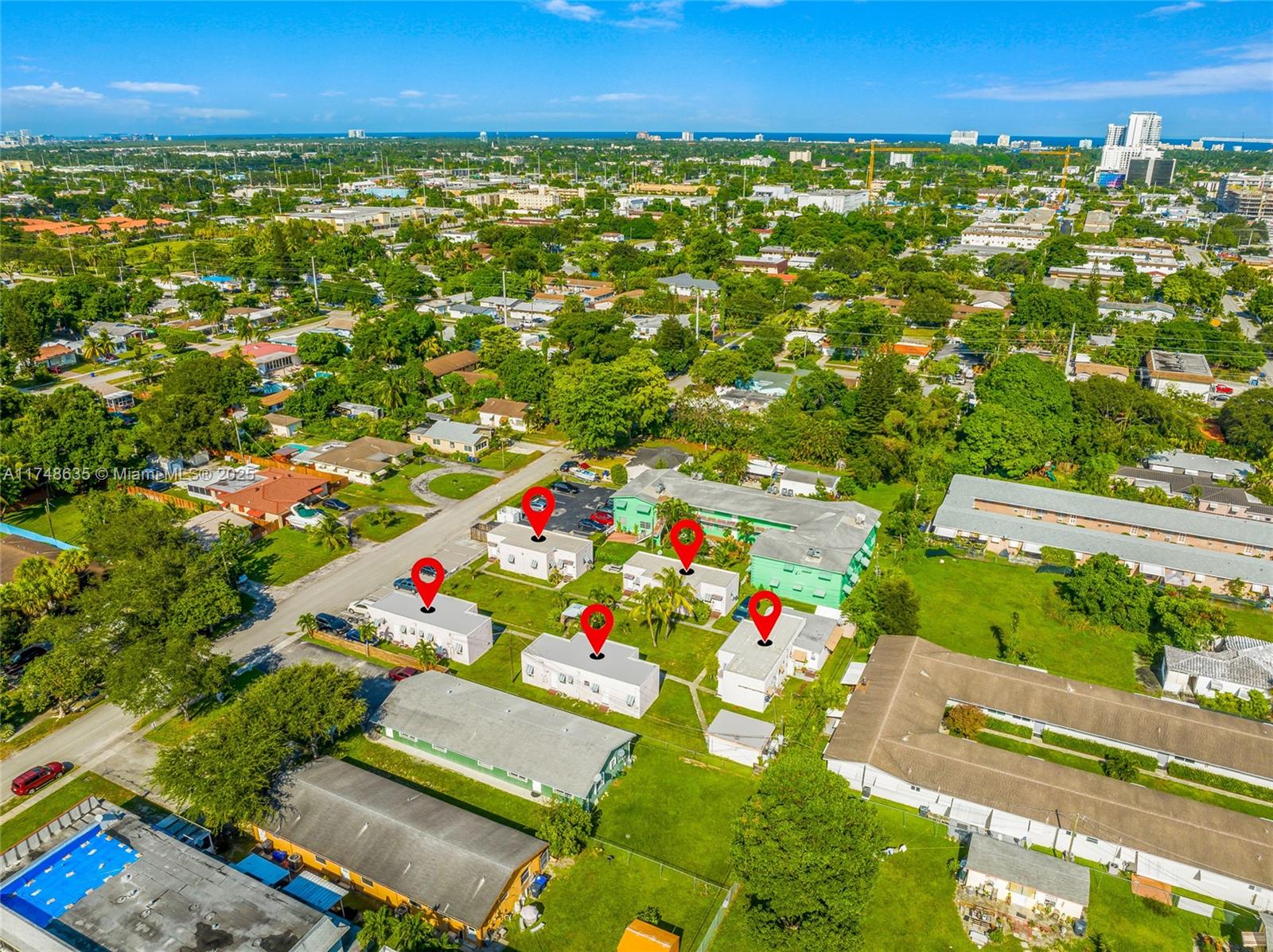 HOLLYWOOD LITTLE RANCHES - Residential Income