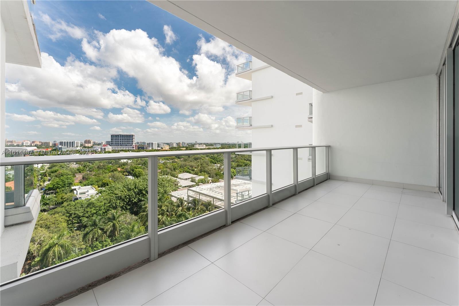 GROVENOR HOUSE CONDO - Residential