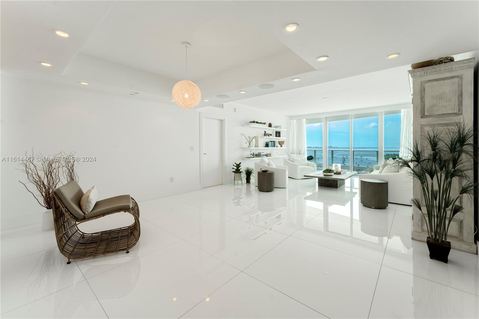 GROVENOR HOUSE CONDO - Residential