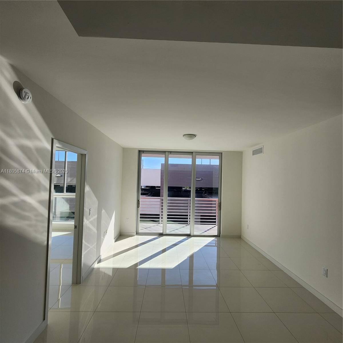 Rental Property at 7661 Nw 107th Ave 507, Doral, Miami-Dade County, Florida - Bedrooms: 3 
Bathrooms: 3  - $3,500 MO.