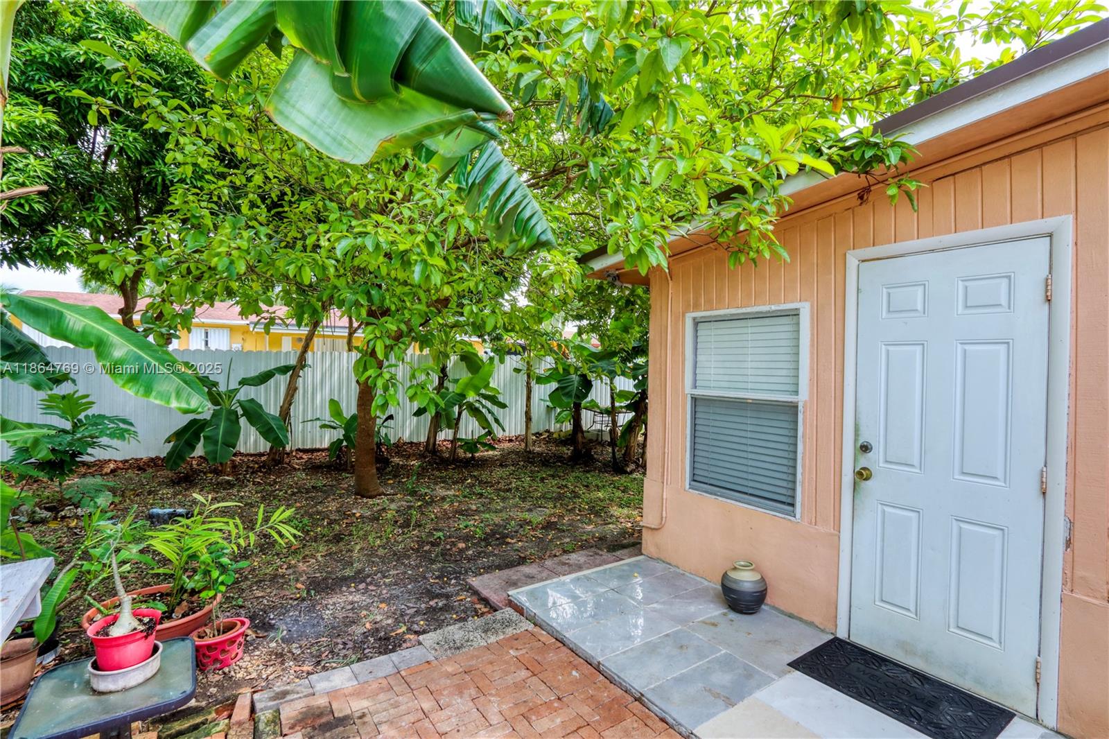 KNOLLWOOD MANOR - Residential