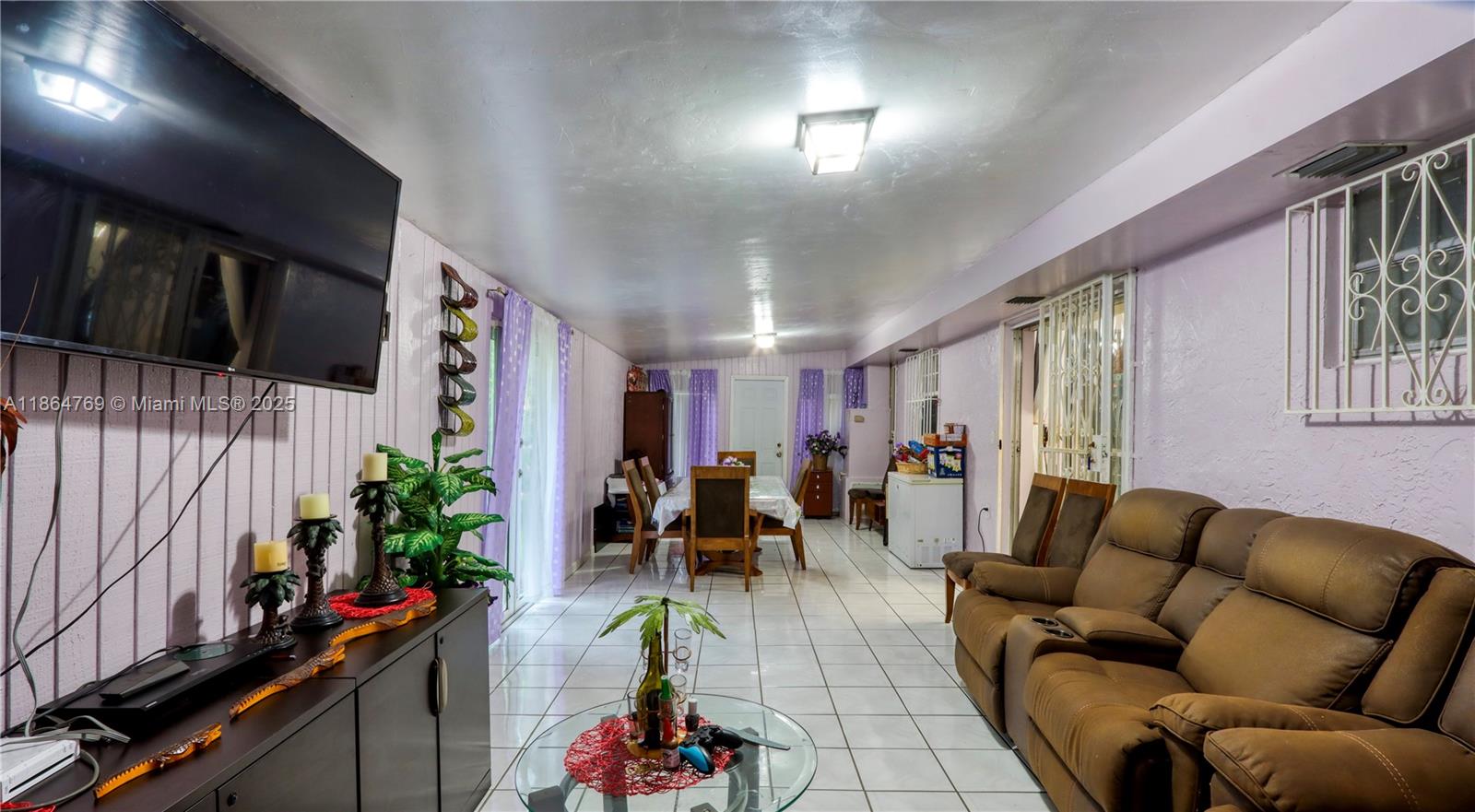 KNOLLWOOD MANOR - Residential