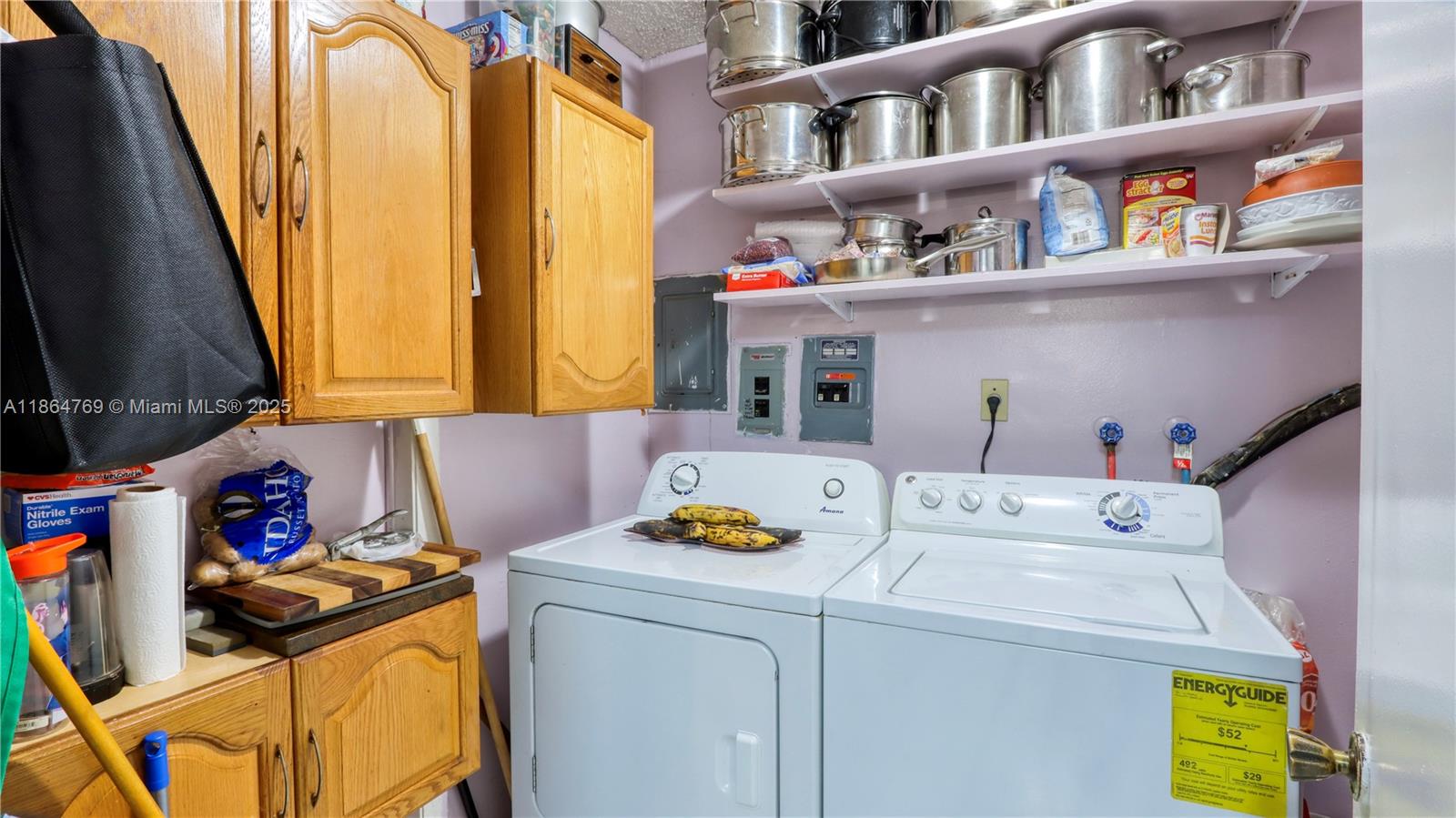 KNOLLWOOD MANOR - Residential