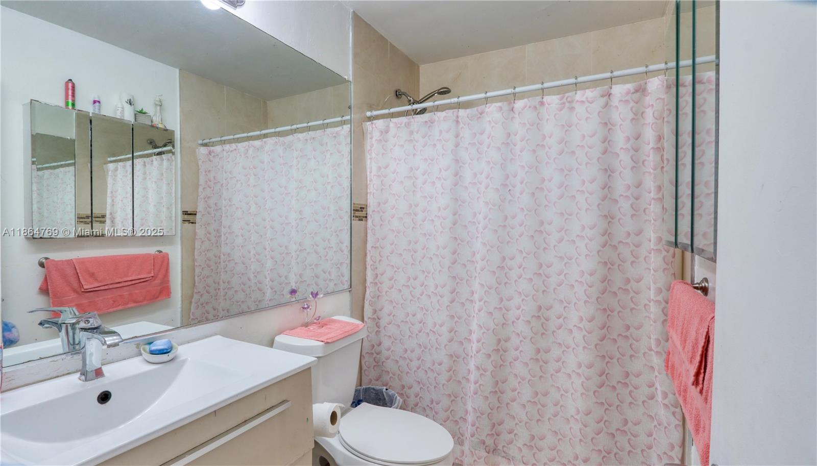 KNOLLWOOD MANOR - Residential