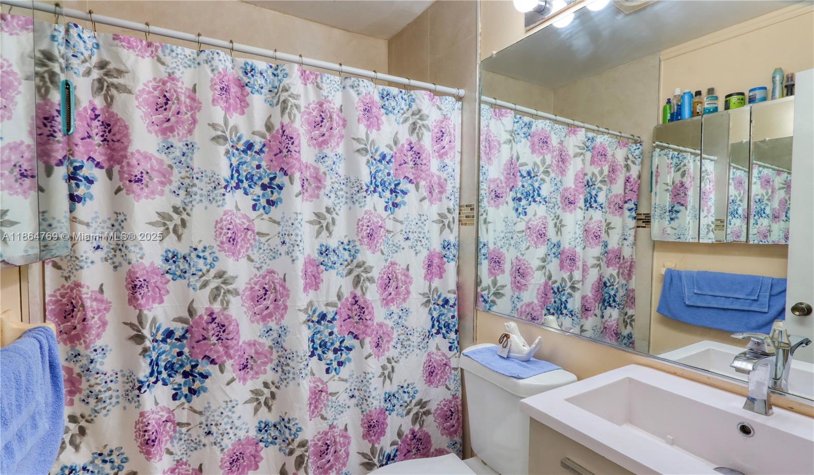 KNOLLWOOD MANOR - Residential