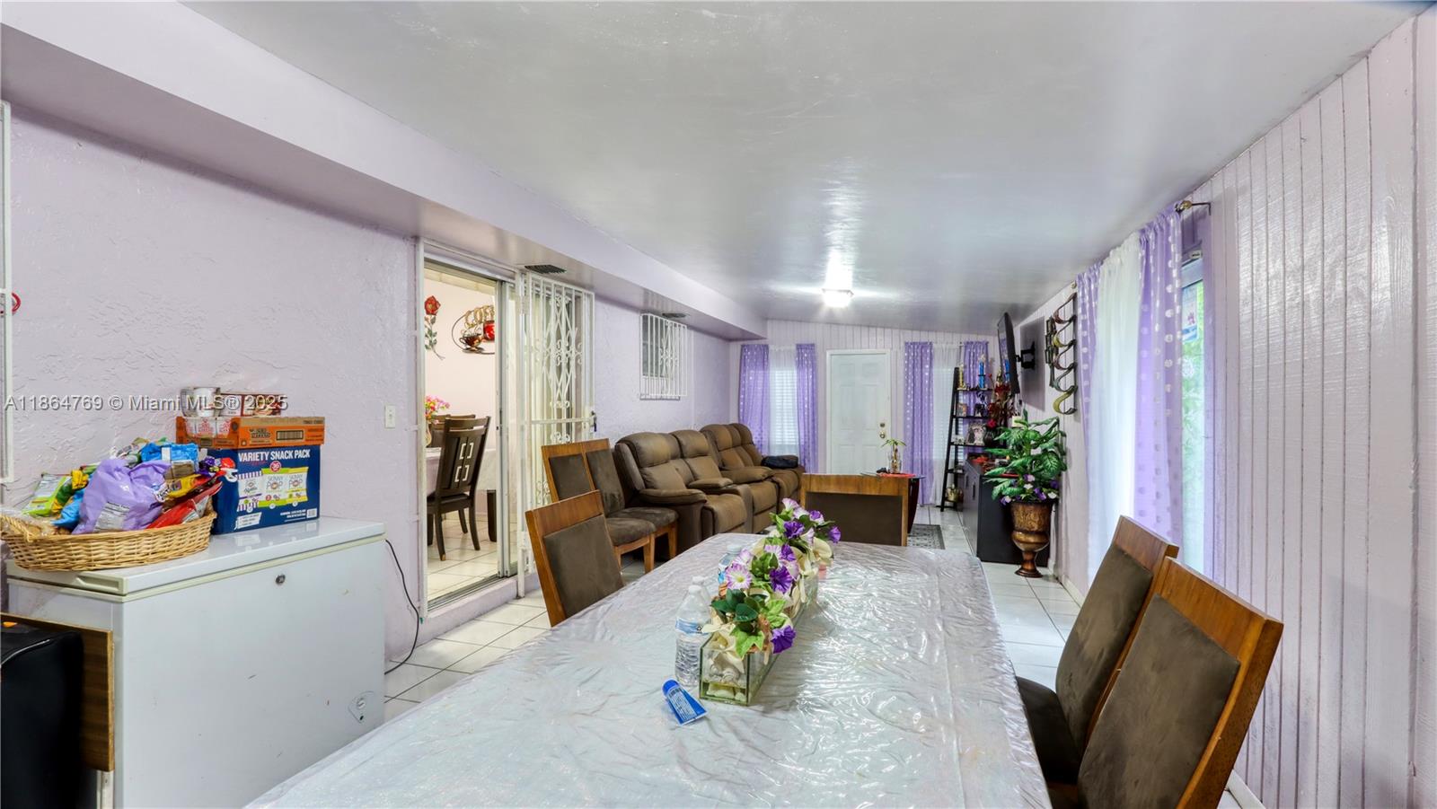 KNOLLWOOD MANOR - Residential