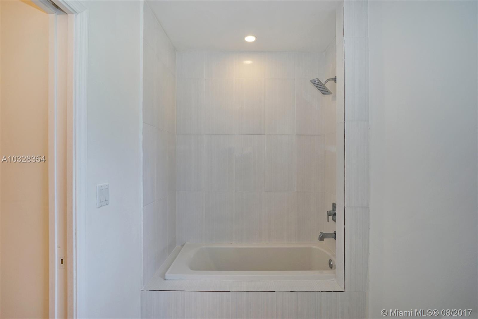 WHISTLING PINES CREEK - Residential Lease