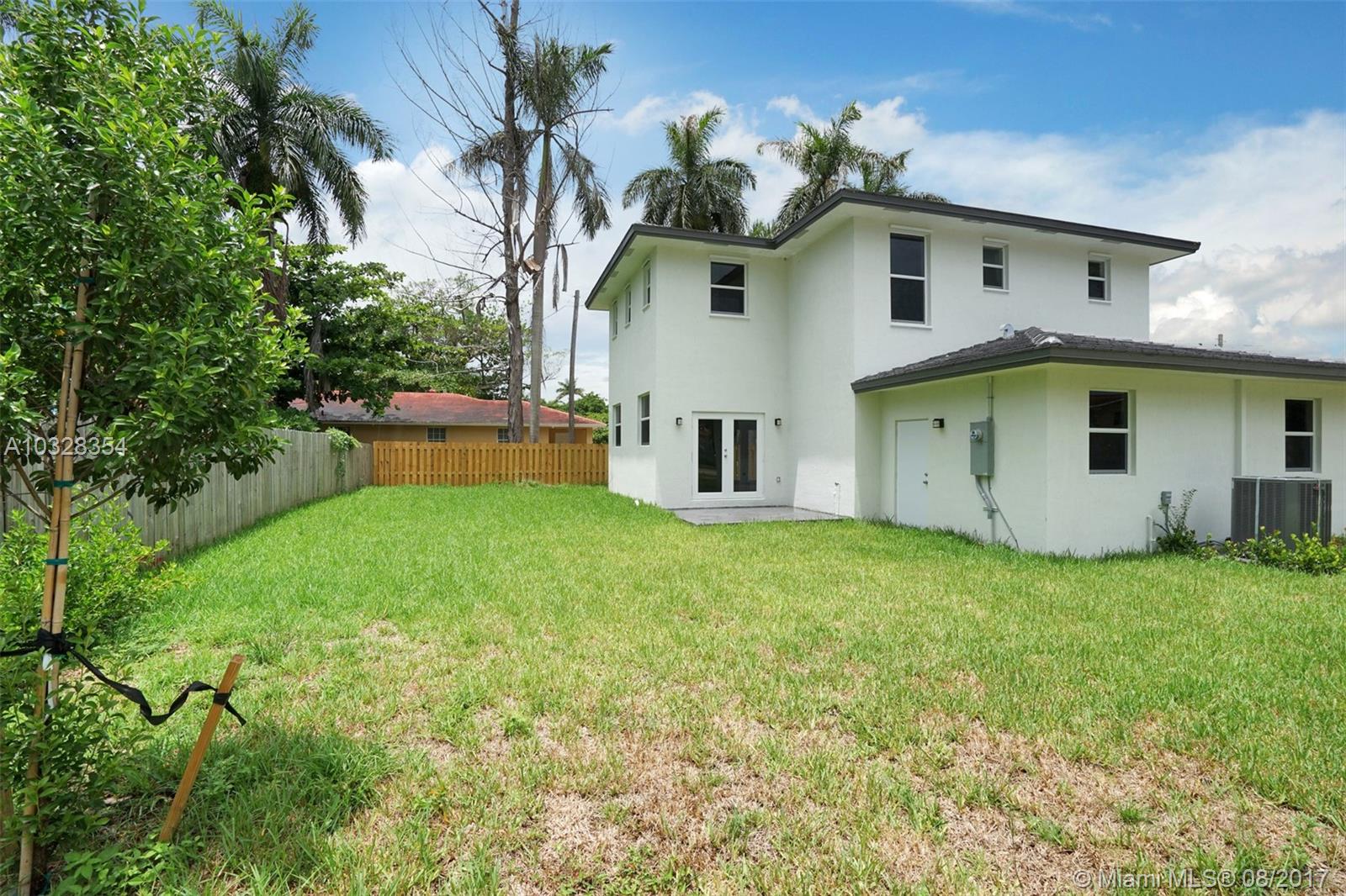 WHISTLING PINES CREEK - Residential Lease