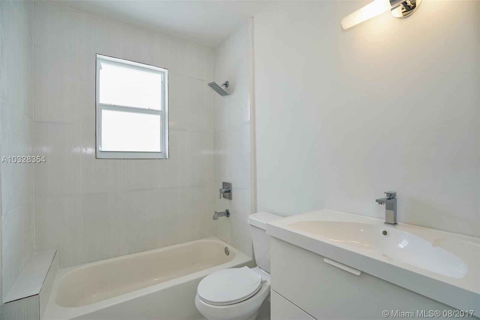 WHISTLING PINES CREEK - Residential Lease