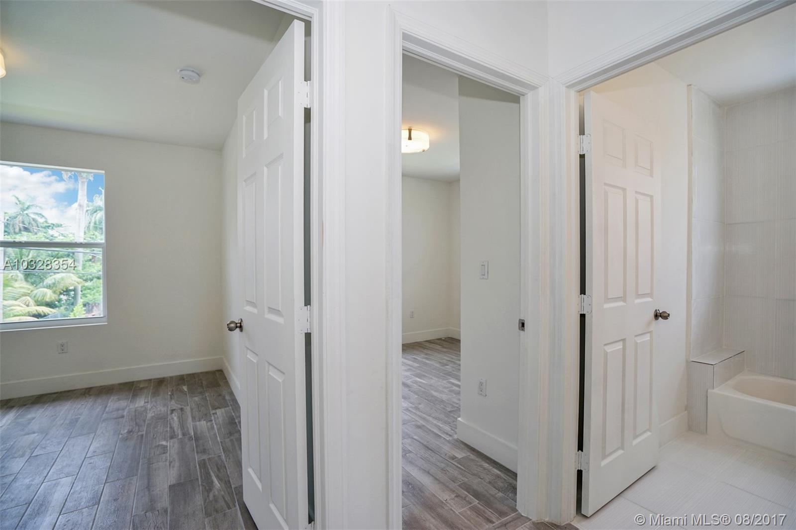 WHISTLING PINES CREEK - Residential Lease