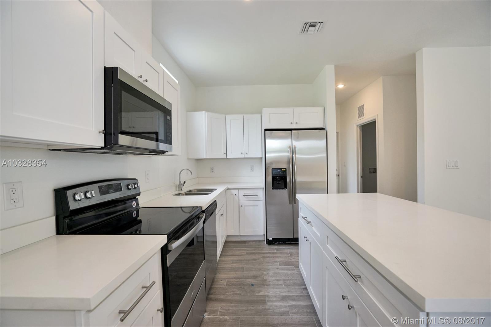 WHISTLING PINES CREEK - Residential Lease