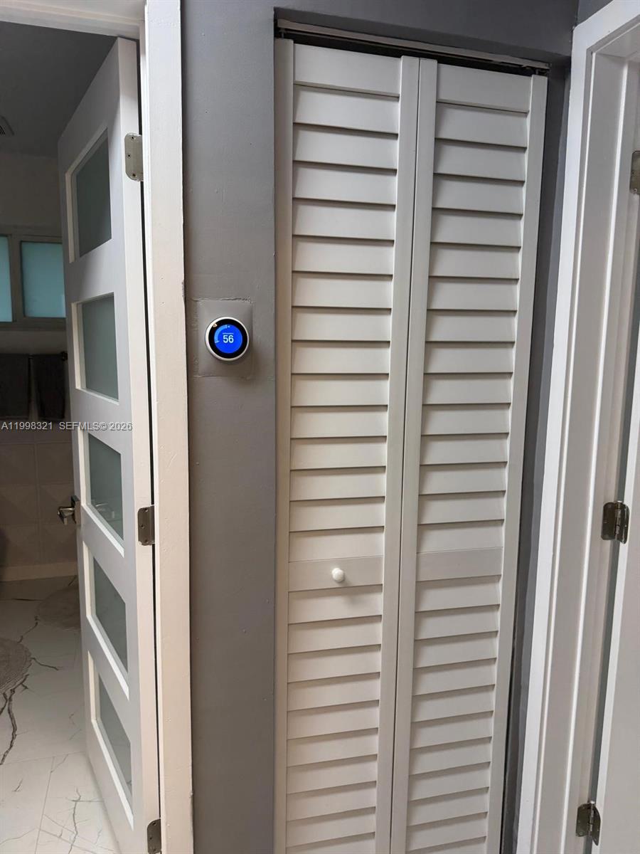 BURR ROAD ESTATES - Residential Lease