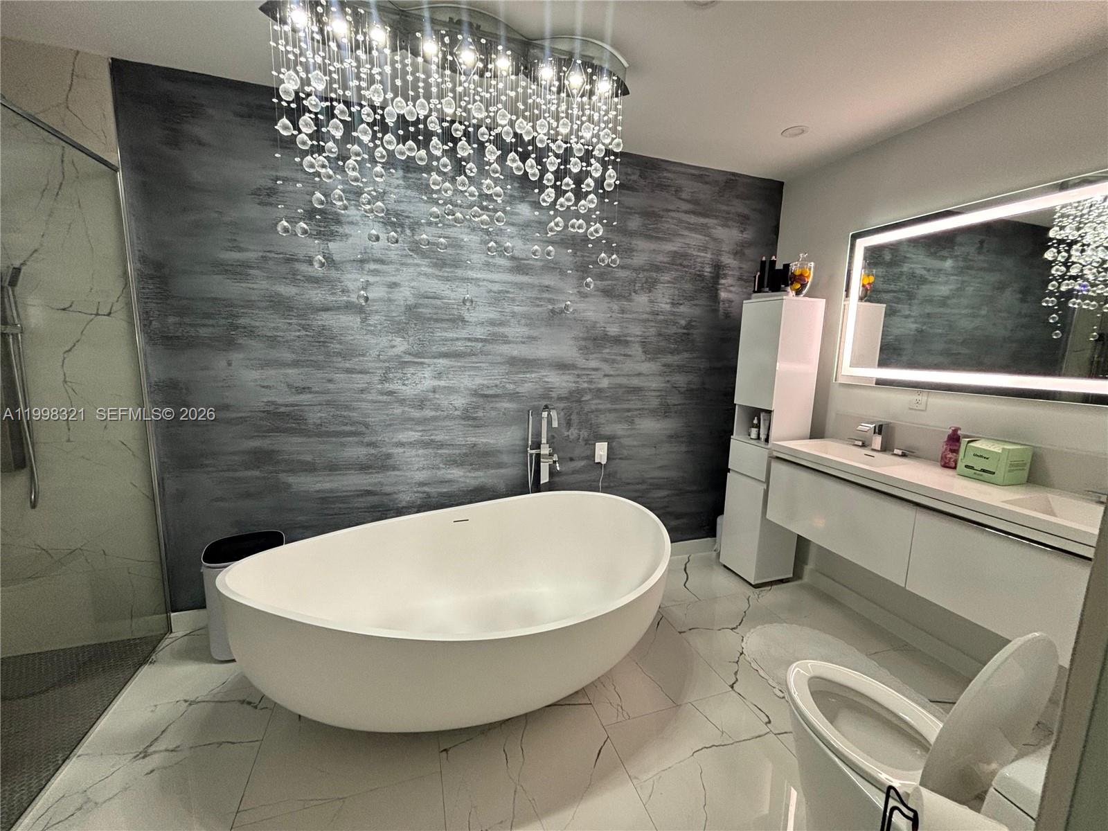 BURR ROAD ESTATES - Residential Lease