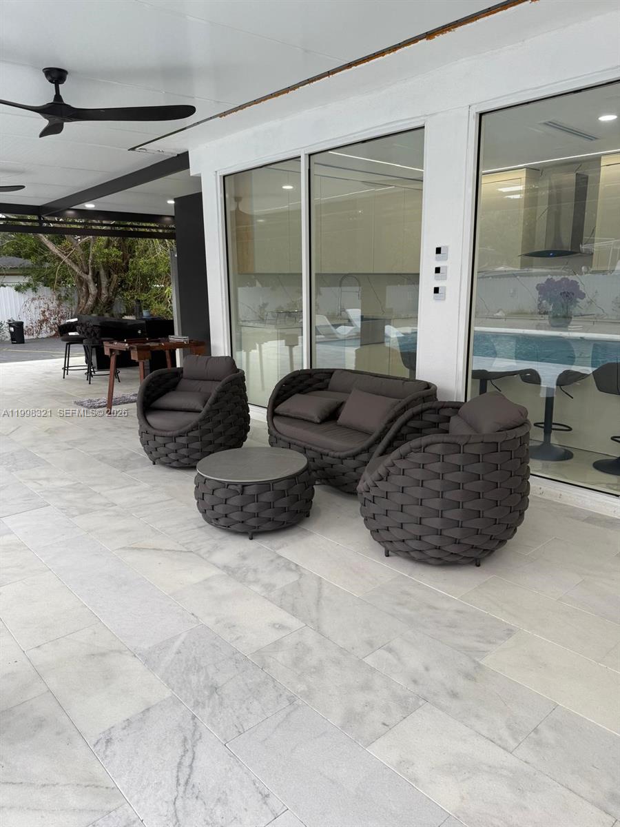 BURR ROAD ESTATES - Residential Lease