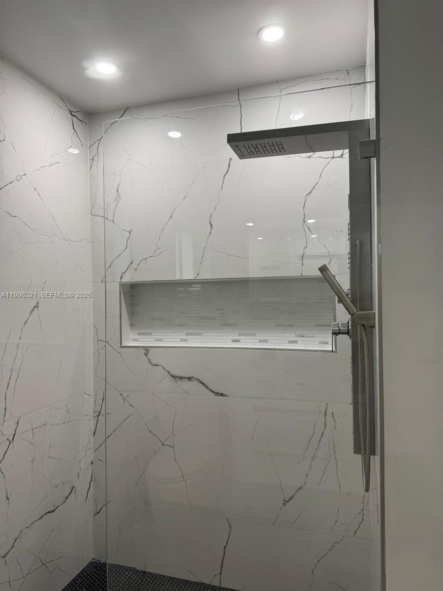 BURR ROAD ESTATES - Residential Lease