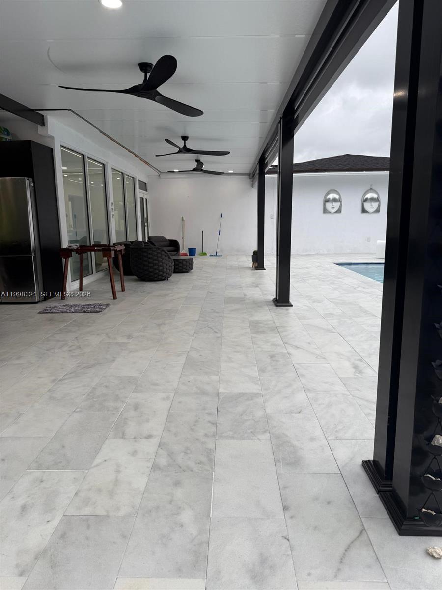 BURR ROAD ESTATES - Residential Lease