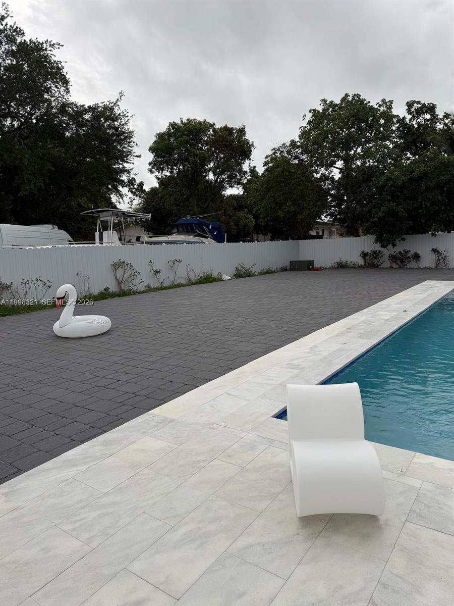 BURR ROAD ESTATES - Residential Lease