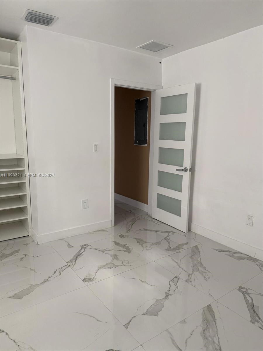 BURR ROAD ESTATES - Residential Lease