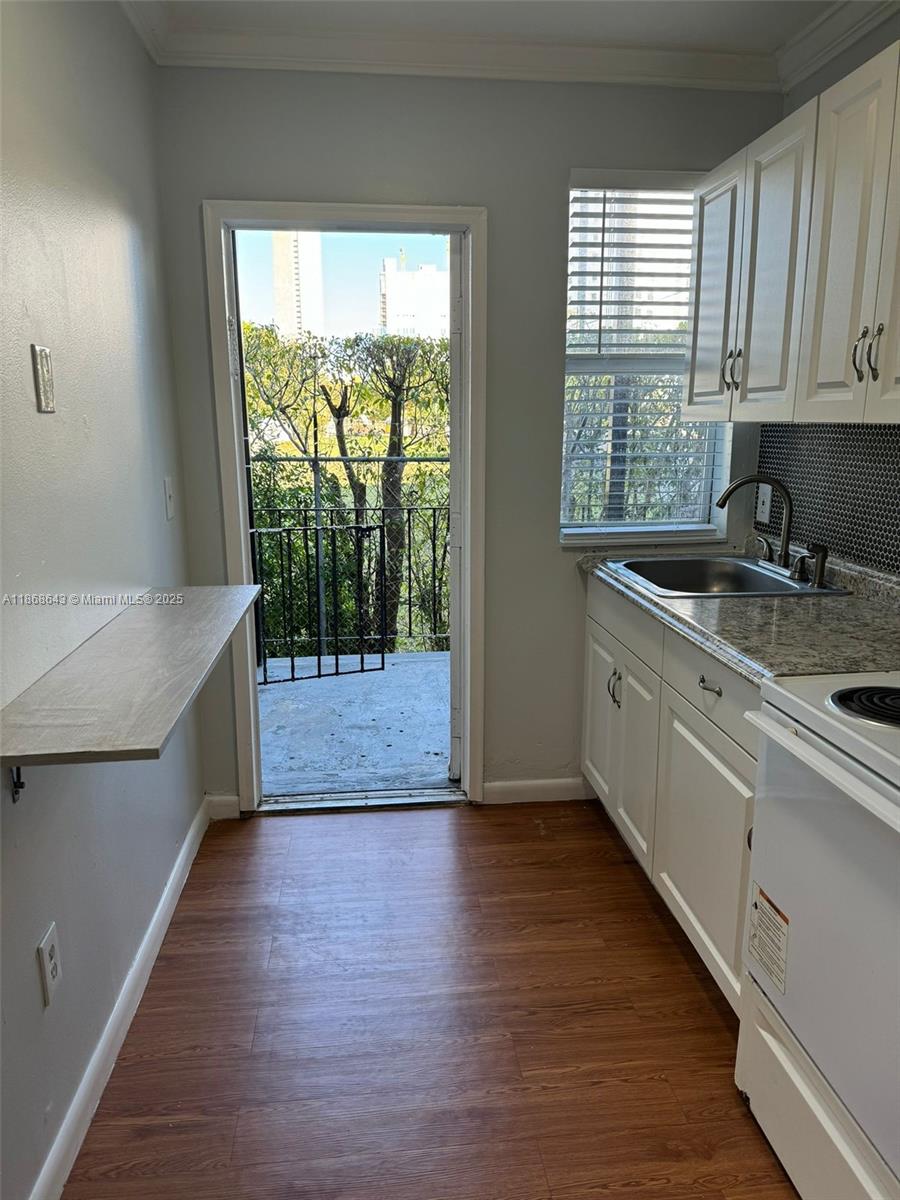 103 NW 6th Ave 2