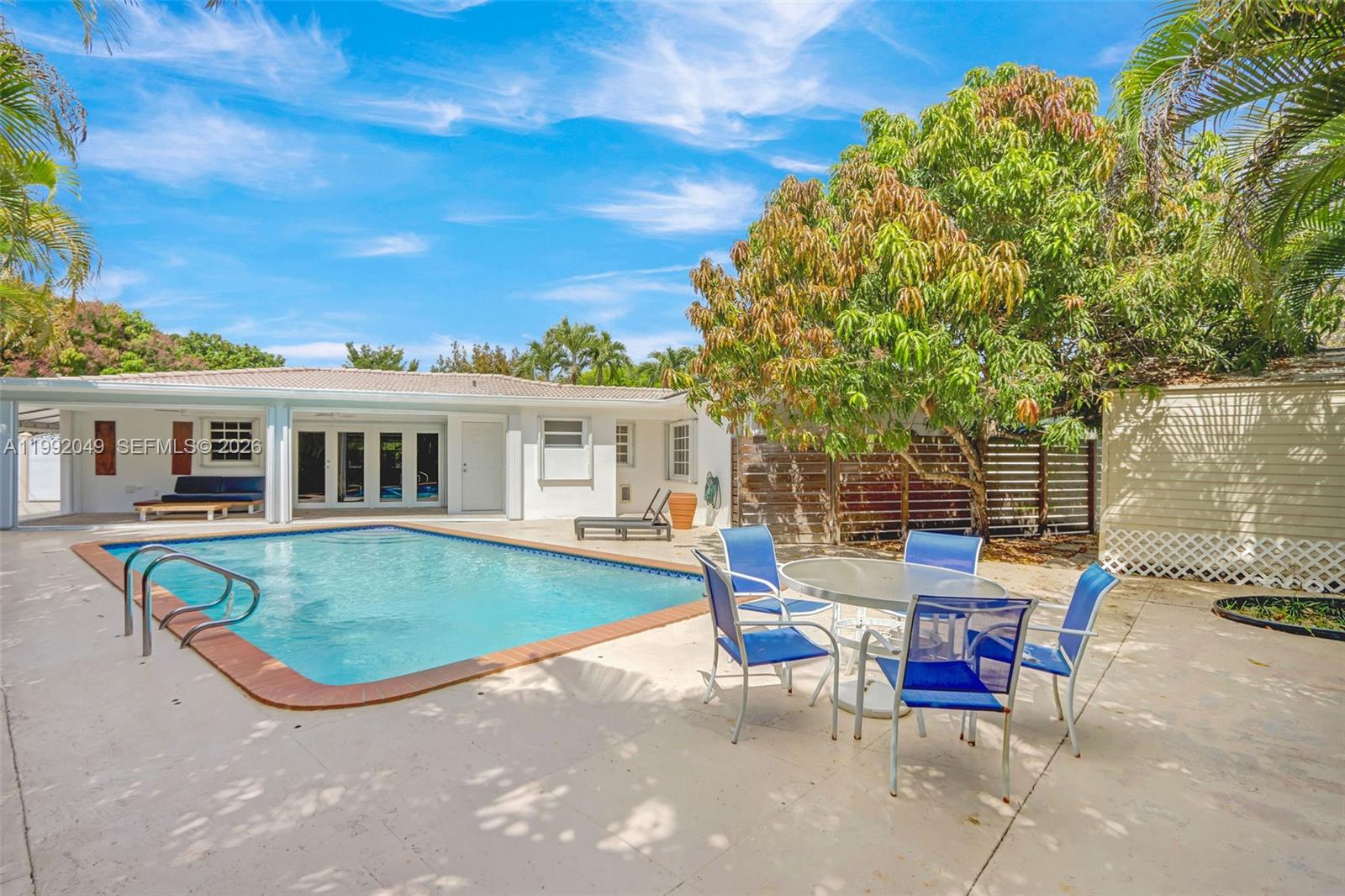 REID MANOR - Residential